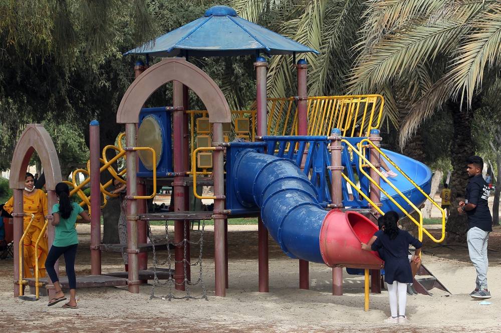 شاطئ الممزر.. ملاذ عشاق الاستجمام في دبي