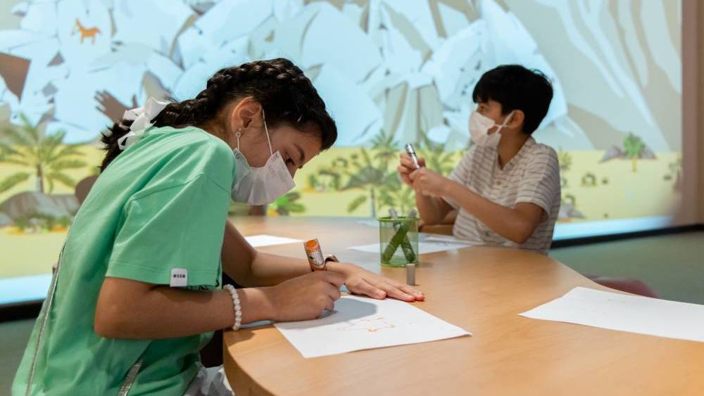 قاعة لعلم الآثار التفاعلي في الشارقة