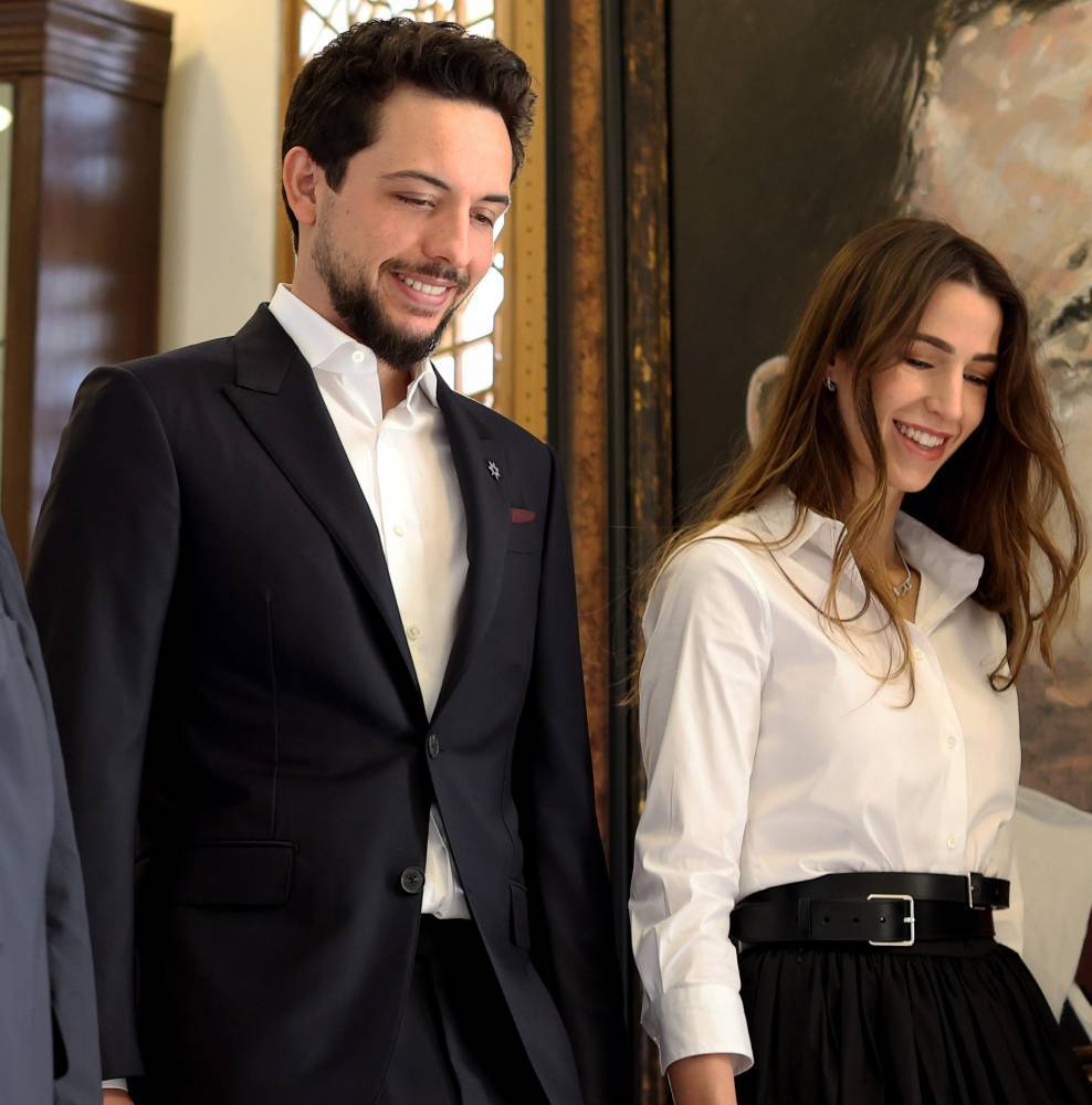 الأمير الحسين بن عبد الله الثاني ولي العهد الأردني  خلال جولة مع خطيبته رجوة