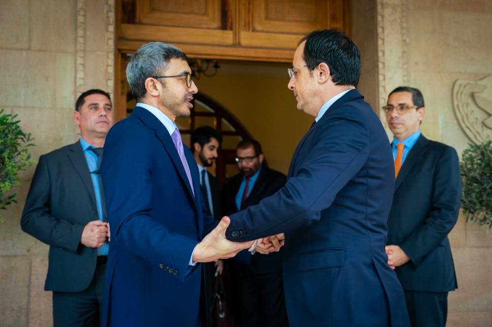 رئيس قبرص يستقبل عبدالله بن زايد ويبحثان العلاقات الاستراتيجية | صحيفة  الخليج