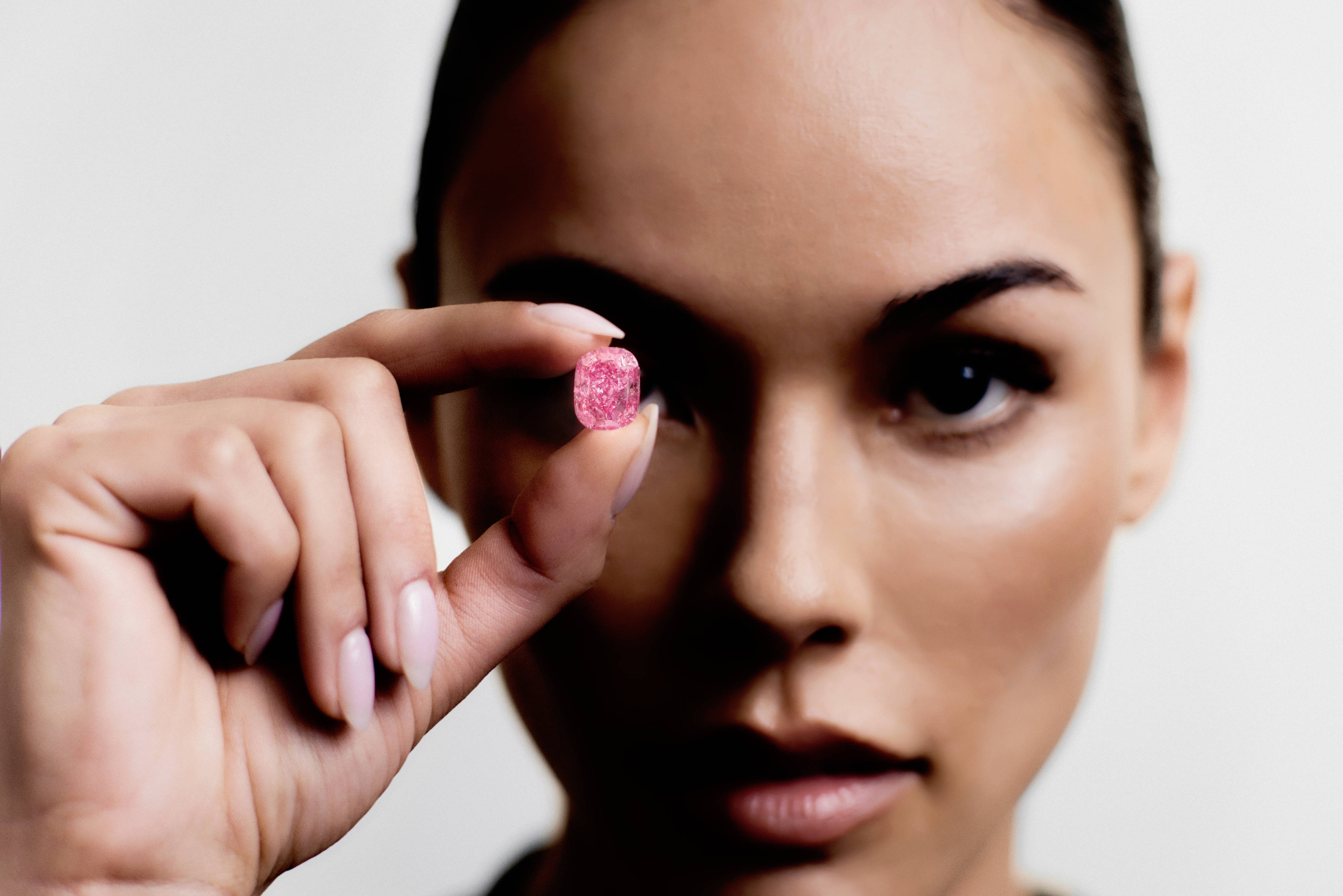 ذي إترنال بينك