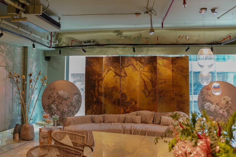 الفنان الإيطالي جو بريسانا يفتتح أول صالة لتصاميمه في دبي