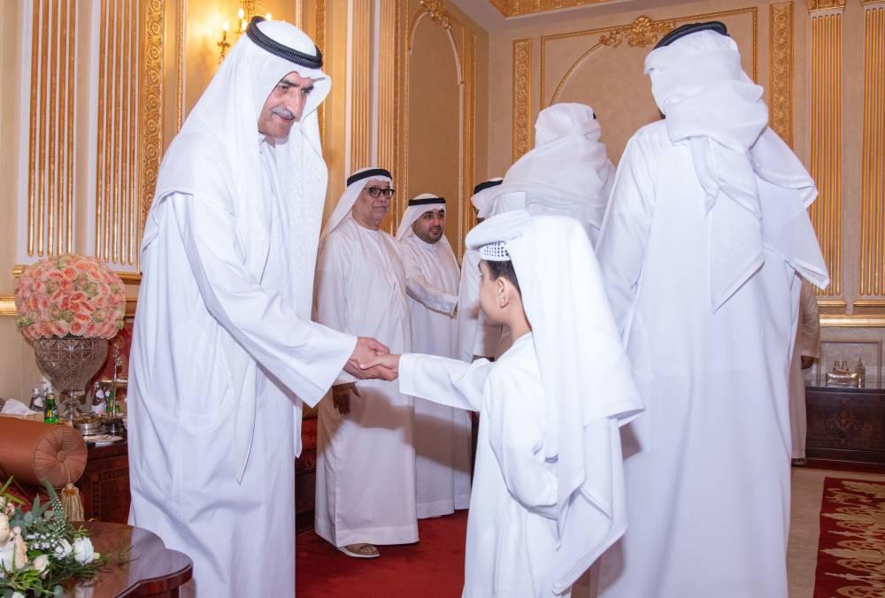 الشرقي يستقبل وفود المهنئين بعيد الأضحى الشرقي يستقبل وفود المهنئين بعيد الأضحى