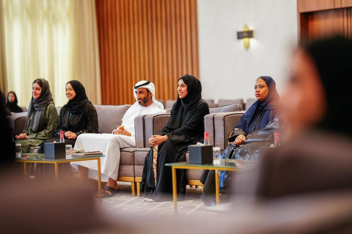 «شبكة الاتصال الحكومي» منصة استراتيجية لتعزيز تفاعل الأفراد مع القيم المجتمعية «شبكة الاتصال الحكومي» منصة استراتيجية لتعزيز تفاعل الأفراد مع القيم المجتمعية