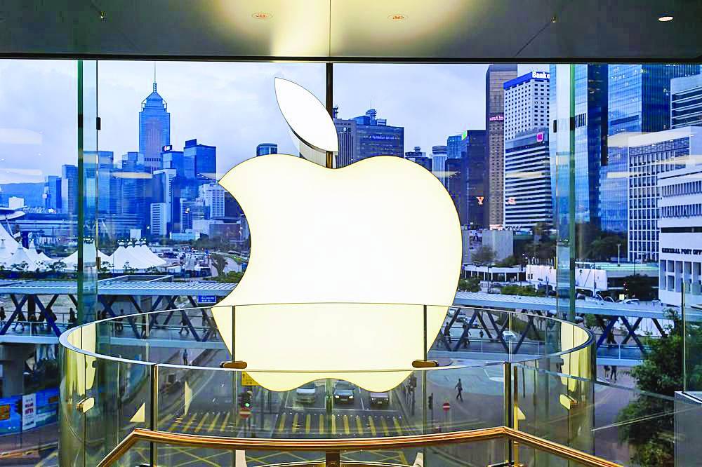 بعد زيارة البيت الأبيض.. أفضل أداء أسبوعي لـ «أبل» منذ يوليو 2020