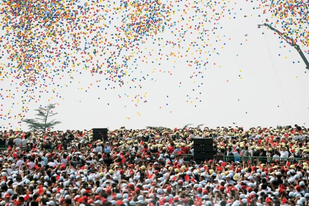 عرض عسكري تاريخي للصين يلفت أنظار العالم