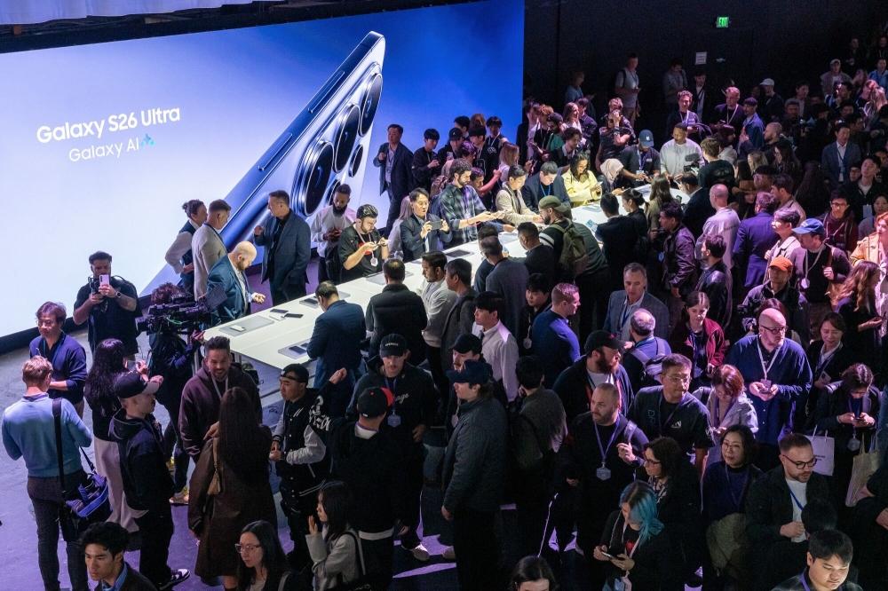 من فعالية سامسونغ لإطلاق غالاكسي إس 26 في كاليفورنيا