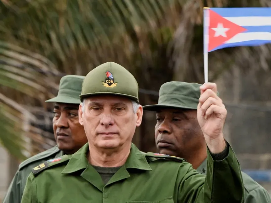 الرئيس الكوبي ميغيل دياز كانيل