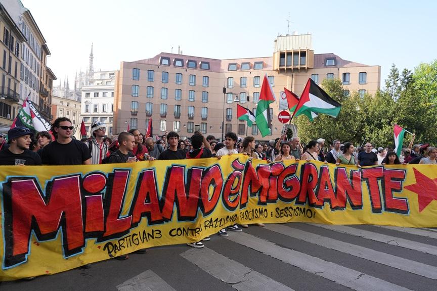 جانب من التجمع المناهض للفاشية