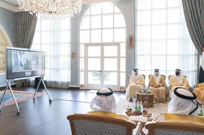 محمد بن زايد يبارك زواج محمد بن سلطان بن خليفة بـ «التواصل المرئي» محمد بن زايد يبارك زواج محمد بن سلطان بن خليفة بـ «التواصل المرئي»