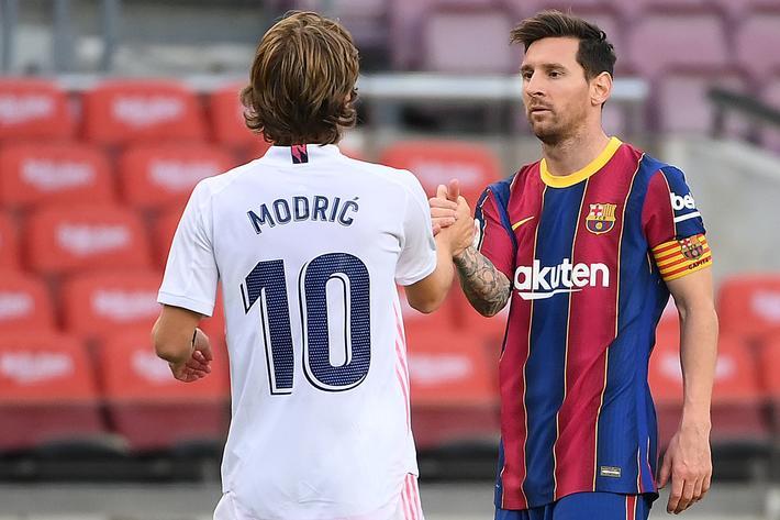 برشلونة بروح جديدة … وريال مدريد يأمل أن يضع خيباته الأرضية “في طي النسيان”