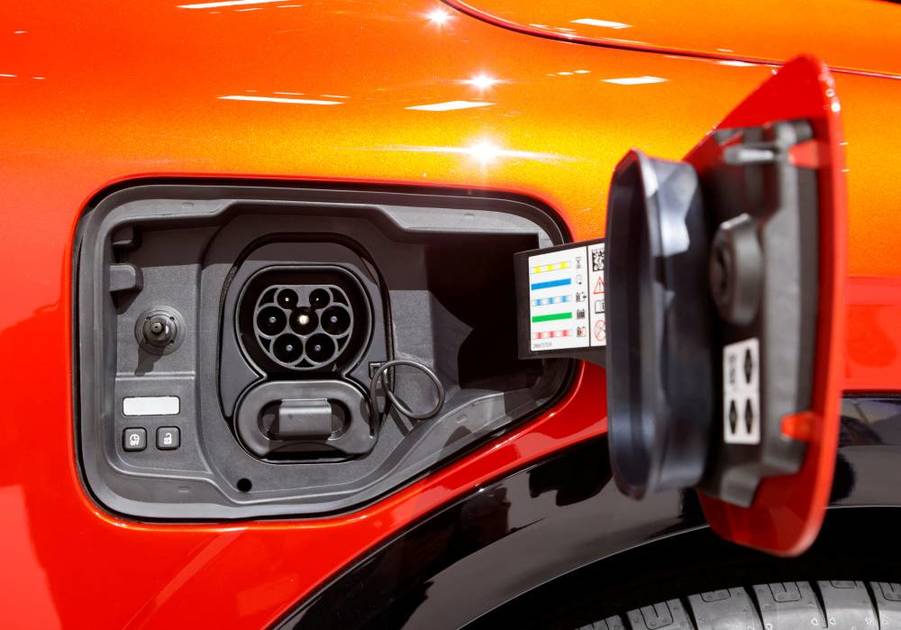 RenaultNissanMitsubishi consortium pumps 23 billion into electric