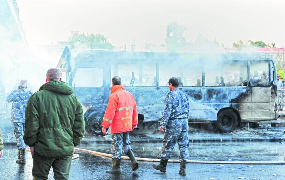 Un soldat syrien tué et 11 blessés dans l’explosion d’un bus à Damas