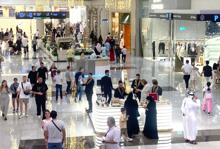 Malls in Dubai dazzle shoppers with their various offers