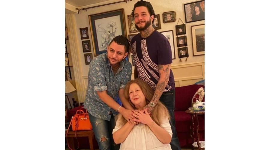 سبب غياب أحمد الفيشاوي عن جنازة والدته الراحلة سمية الألفي #صحيفة_الخليج 