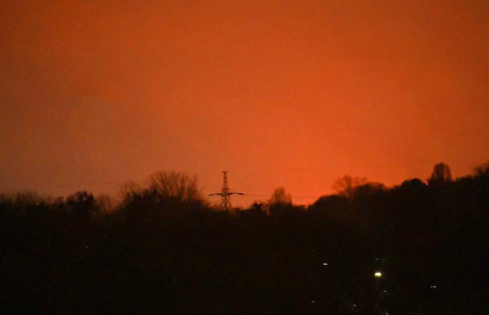 زيلينسكي: روسيا هاجمت أوكرانيا بنحو 500 مسيرة و40 صاروخاً خلال الليل #صحيفة_الخليج 