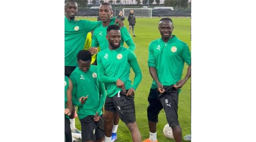 عاجل| ماذا فعل ساديو ماني: حركة مستفزة من لاعبي السنغال لمنتخب مصر تتصدر الترند ؟ 