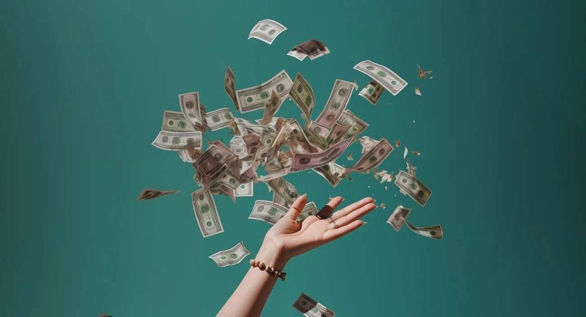 كم نحتاج من المال لنكون سعداء؟.. أبحاث تكشف الرقم وتفكك وهم الثراء #صحيفة_الخليج 