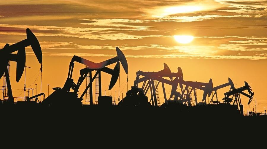 فتور في معاملات النفط قبل المحادثات النووية بين أمريكا وإيران