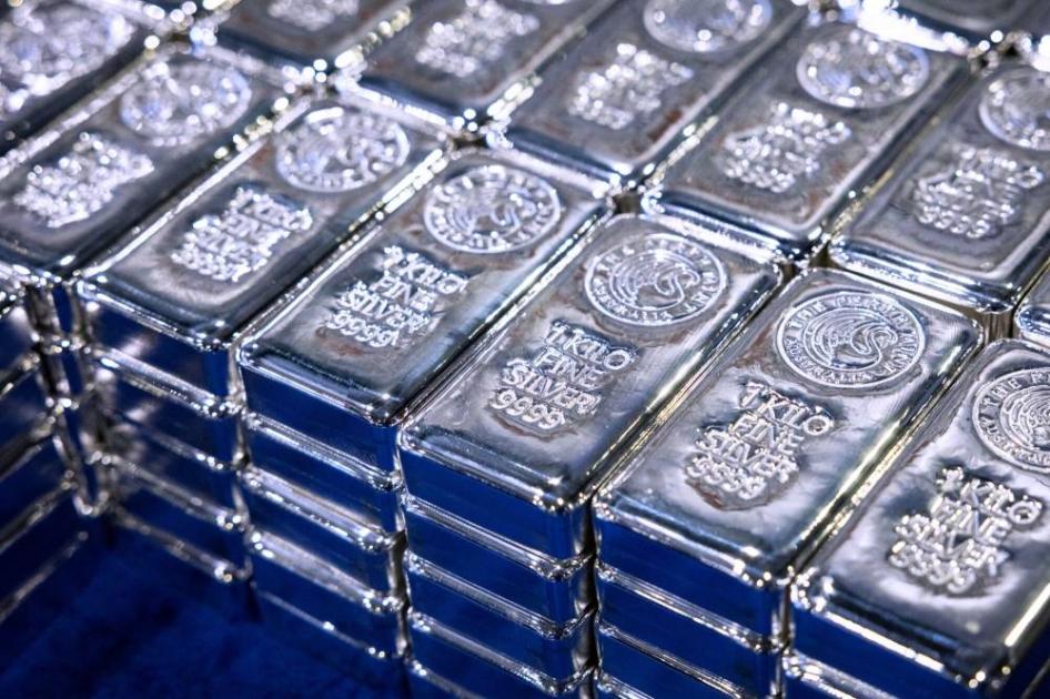 تقلبات الفضة تثير مخاوف الاستثمارات طويلة الأجل
