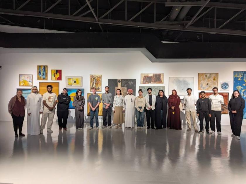«ماضٍ من هنا» تجربة عملية فنية لطلبة «أمريكية الشارقة» #صحيفة_الخليج 