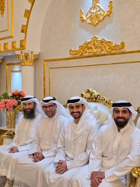 8 أطباء و3 مهندسين وإداري #صحيفة_الخليج 