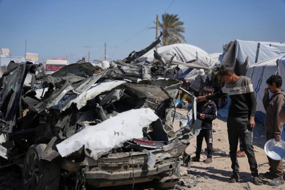 الجيش الإسرائيلي يغتال 3 فلسطينيين في مواصي خان يونس