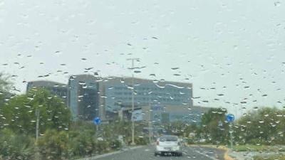 عاجل| حتى الأول من إبريل.. أمطار متفاوتة ورياح نشطة في الإمارات 