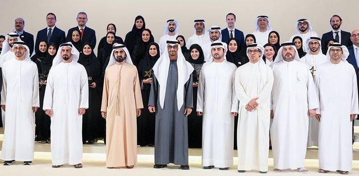 عاجل | منصور بن زايد يعلن تمديد «نافس» حتى عام 2040.. وإطلاق حزمة تحديثات #صحيفة_الخليج 