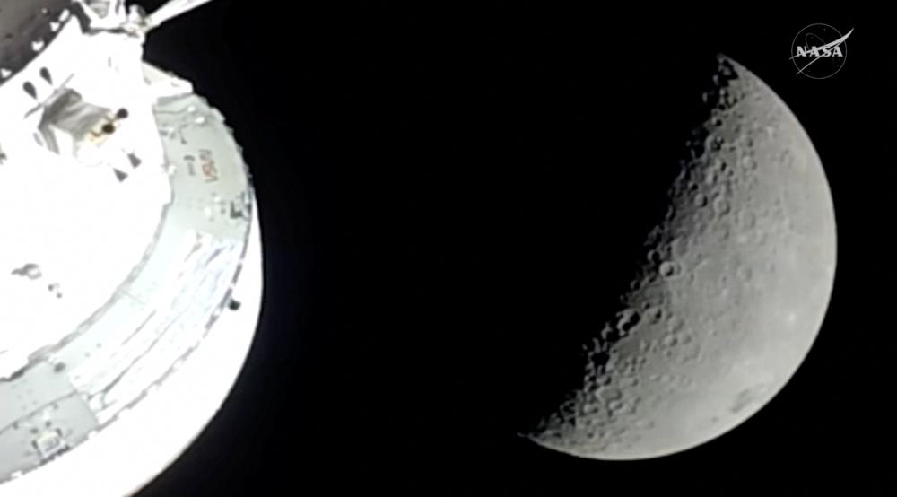 أخبار منوعة – رواد الفضاء “أرتميس 2” خلف القمر.. رقم قياسي جديد لأبعد مسافة للإنسان في الفضاء صحيفة الخليج