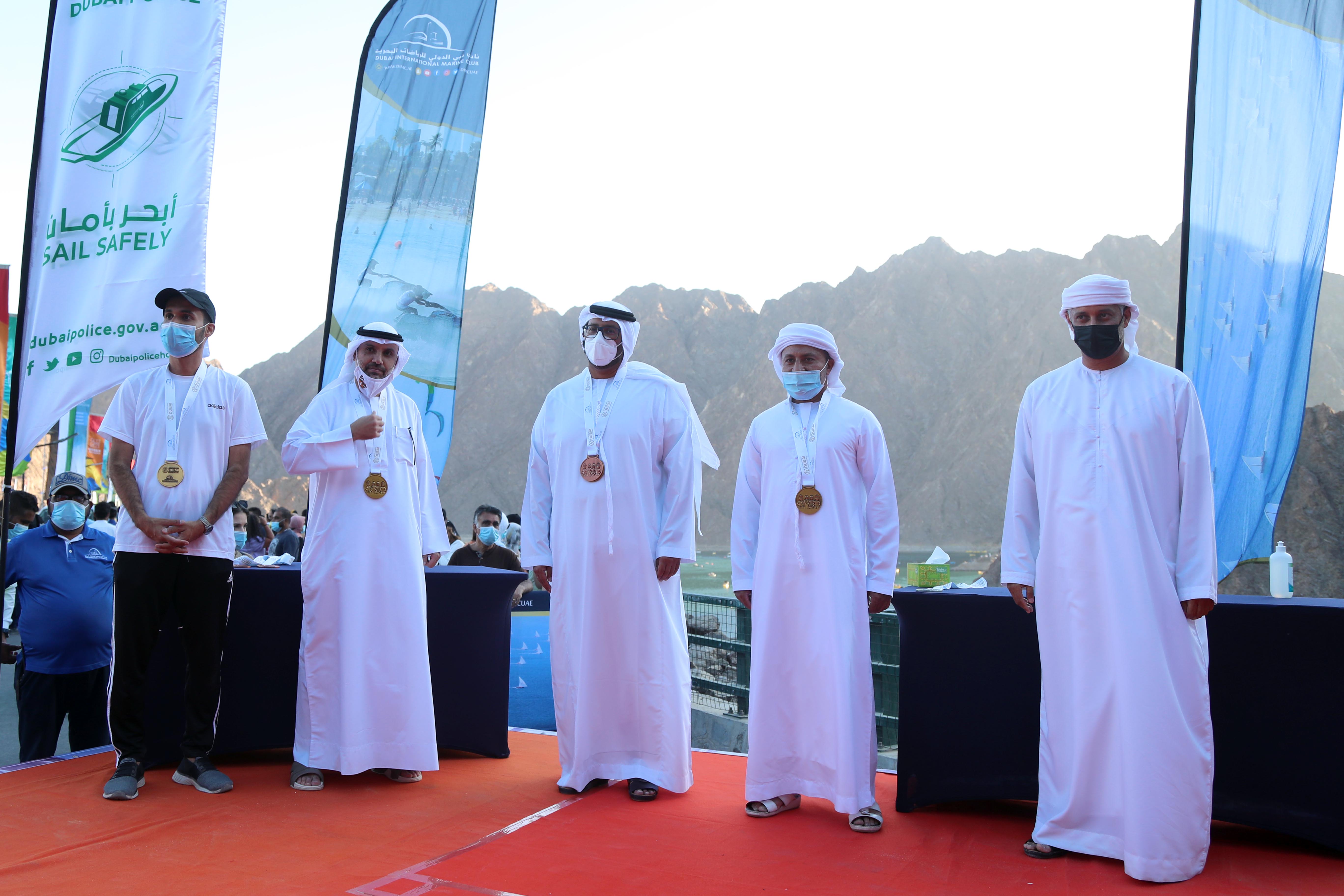 جانب من التتويج