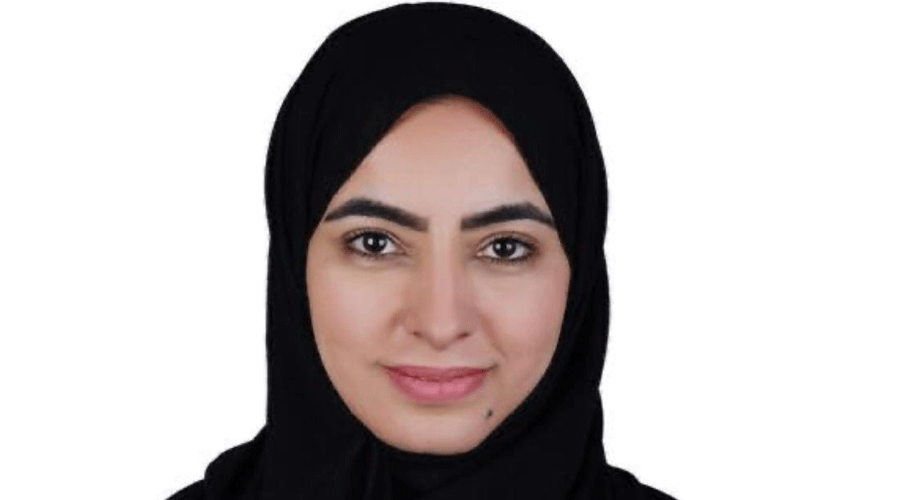 خولة الحمادي تحصل على ماجستير تأمين مخاطر الرياضات البحرية