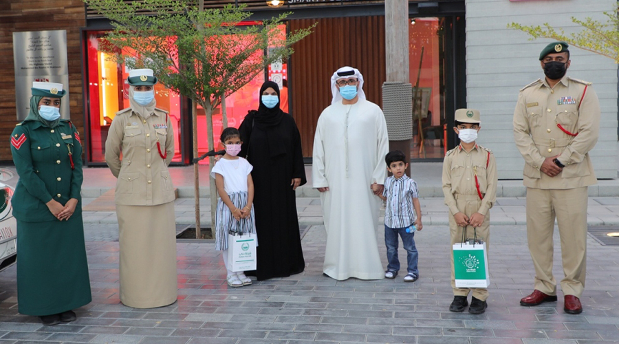 طفل في التاسعة.. شرطي