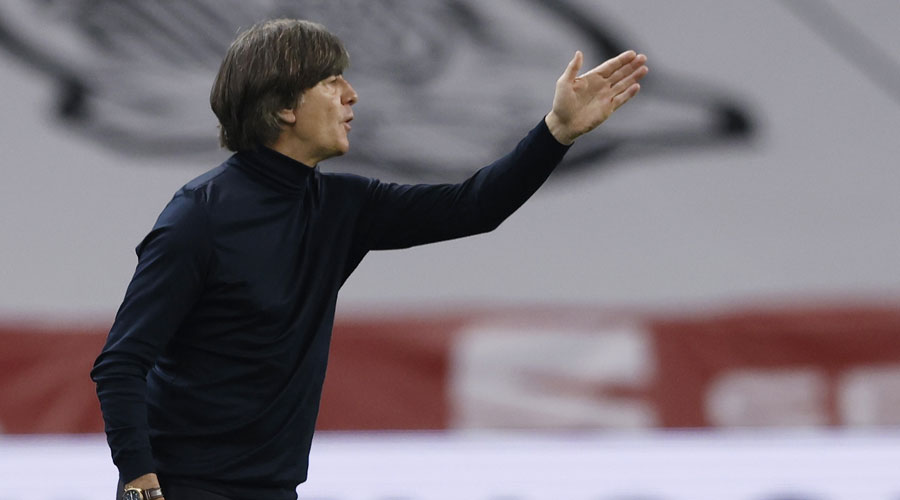 غالبية مشجعي ألمانيا يأملون في رحيل لوف عن المنتخب