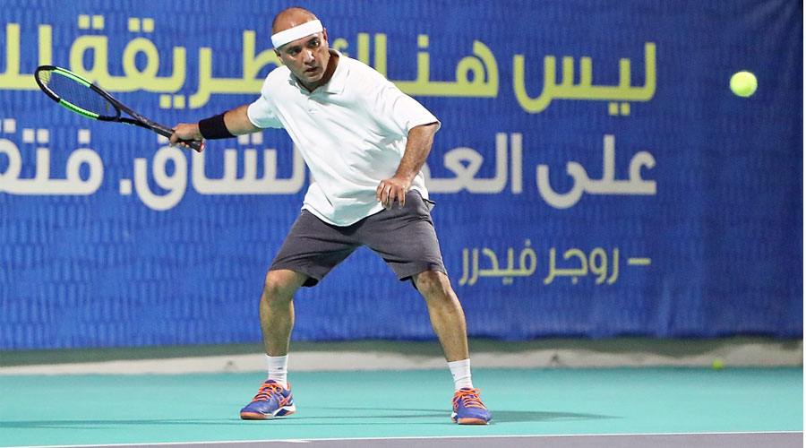 195 لاعباً يبدأون المنافسة في دوري أبوظبي للتنس