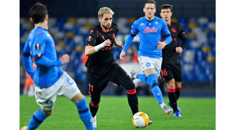 سيناريو مجنون يؤهل نابولي وسوسيداد سوياً إلى دور الـ32 في أبطال أوروبا