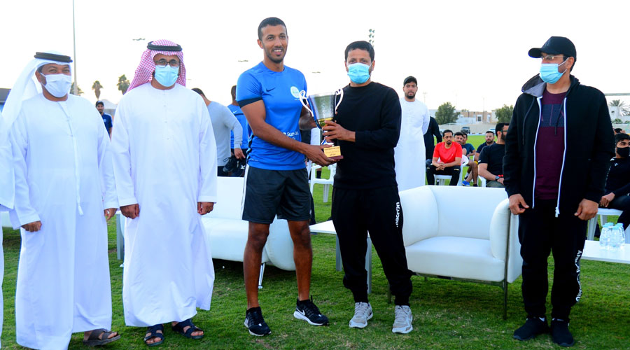 الشامسي يشهد بطولة اللياقة والتحدي بشرطة الشارقة