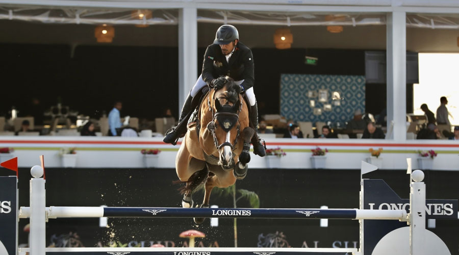 منتجع الفرسان ينظم أولى بطولات الموسم في قفز الحواجز 