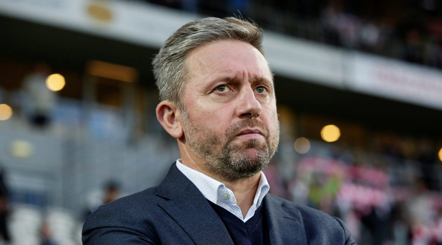 الاتحاد البولندي يتخلى عن مدرب المنتخب