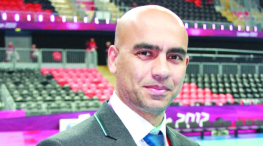 عمر الزبير: تحكيم مباراة ربع نهائي مونديال اليد عادل بنسبة 100%