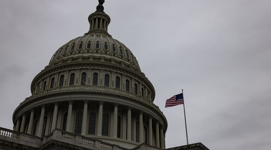 «الشيوخ» يجيز موازنة الدفاع..وترامب يدعو للتظاهر ضد الانتخابات