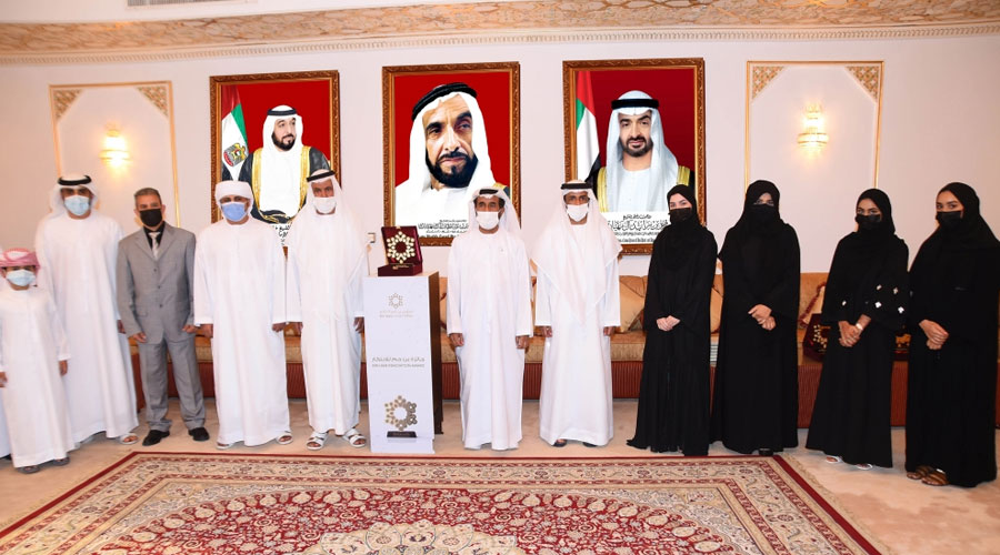 مسلم بن حم يكرّم الفائزين بجائزة «بن حم للابتكار» 