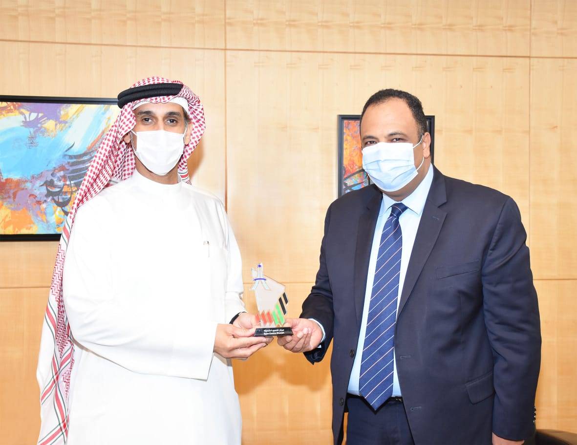 خلال الاجتماع