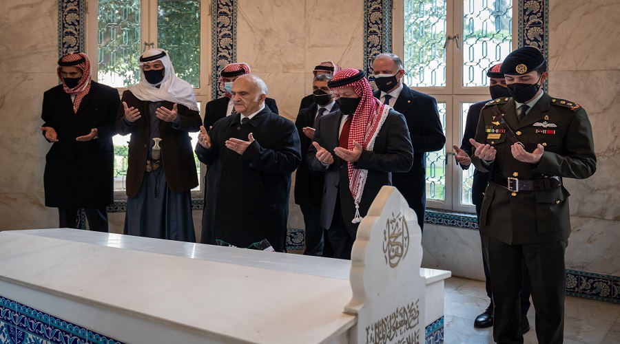 العاهل الأردني يظهر علناً مع الأمير حمزة  للمرة الأولى منذ الأحداث الأخيرة