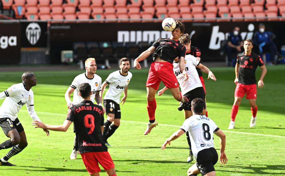 الدوري الإسباني: فالنسيا يتعادل مع سوسيداد على أرضه