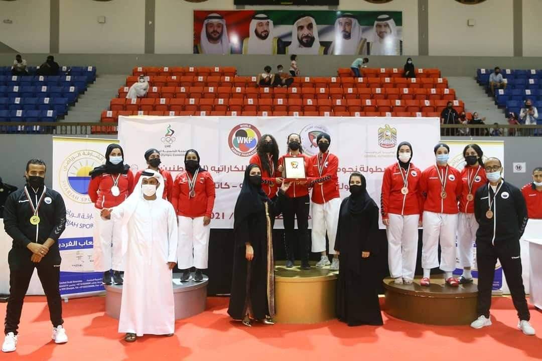 خلال تتويج الفائزين