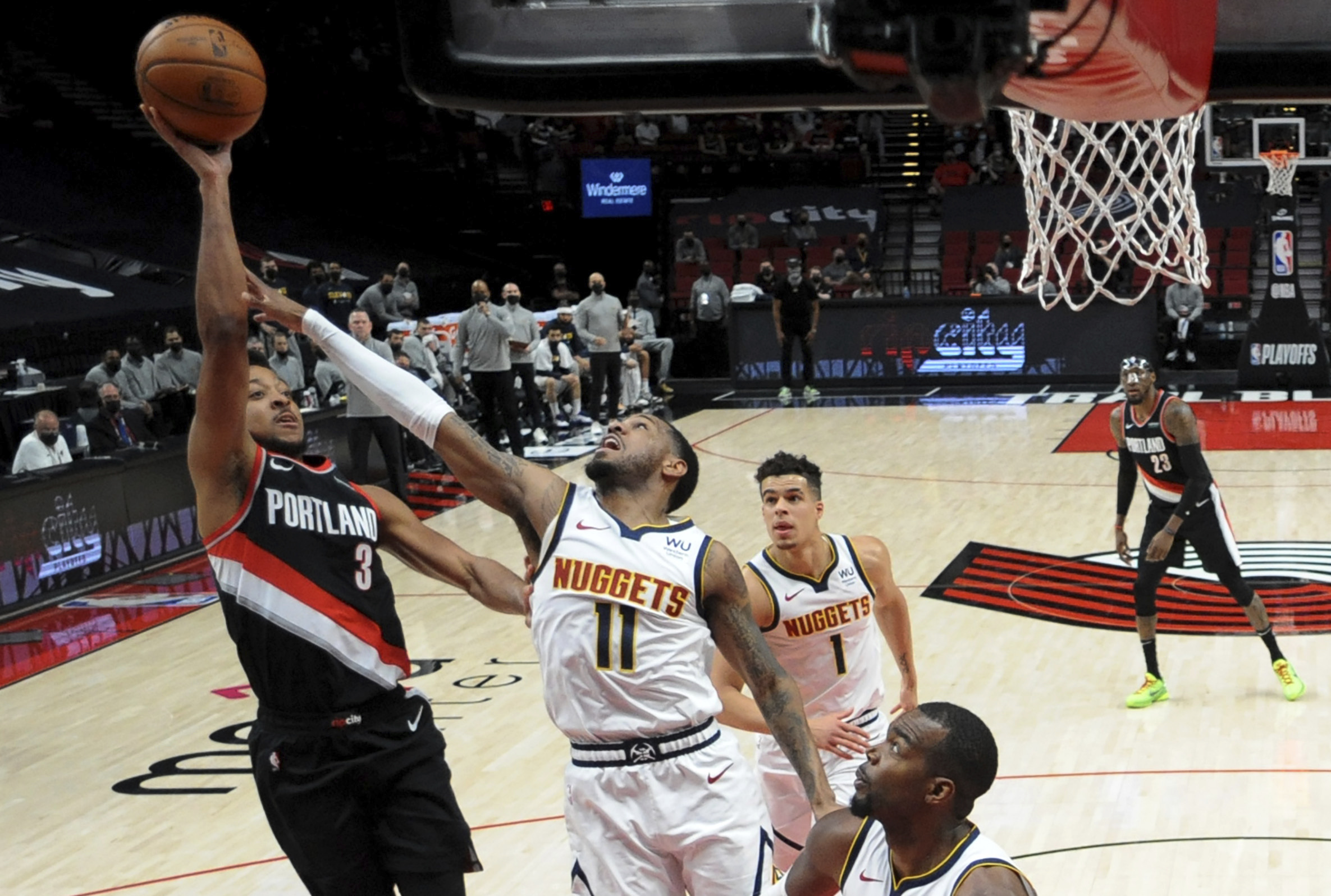 من لقاء الفريقين