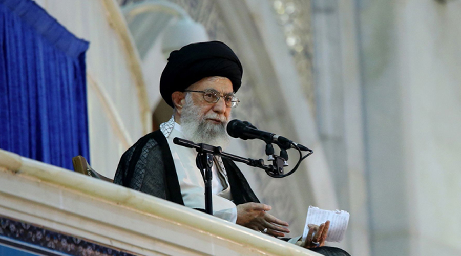 خامنئي ينتقد «التسريب الصوتي».. وظريف يعتذر