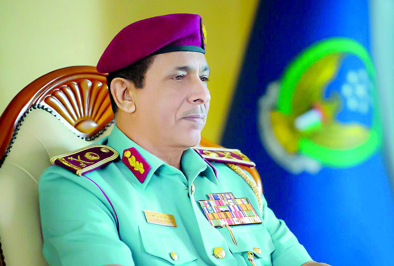 علي عبد الله بن علوان مترئساً الإجتماع