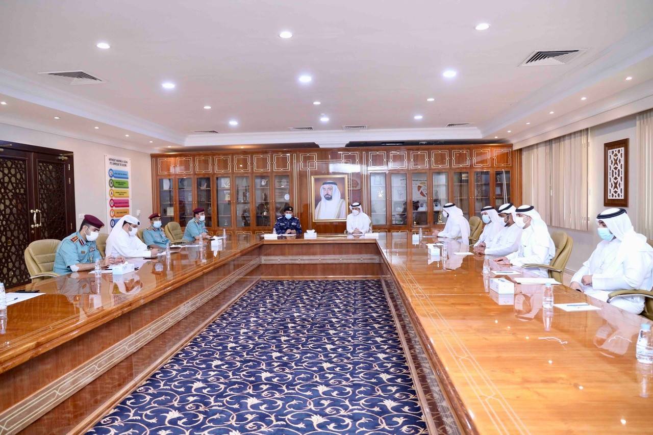 الزري والسويدي وجانب من حضور اللقاء